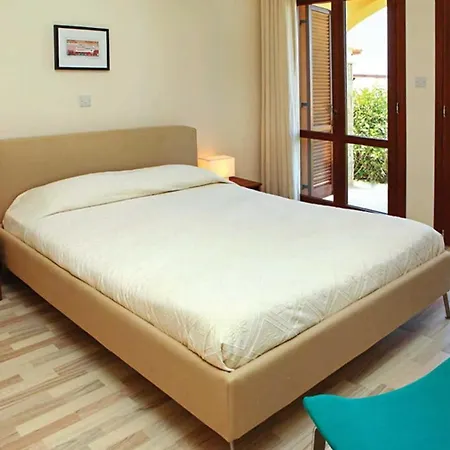 Theseus Village Cd03 Apartment *