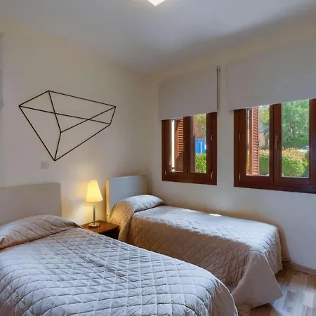 Theseus Village Cd03 Apartment *